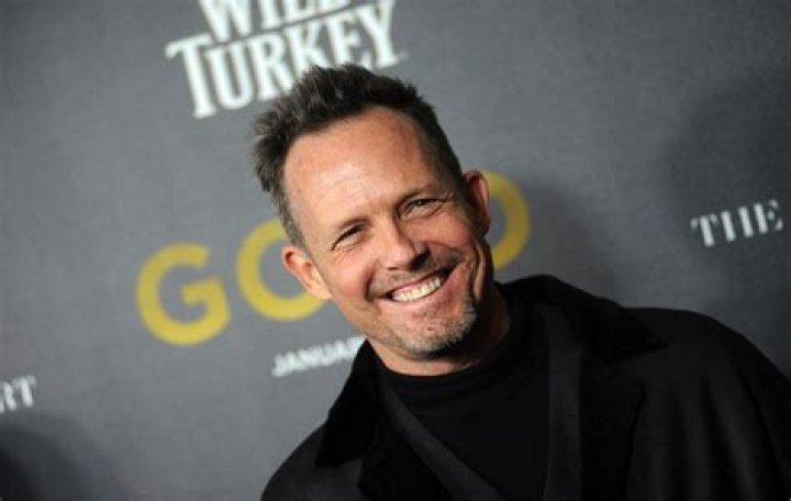 16 Facts About Dean Winters [2024]