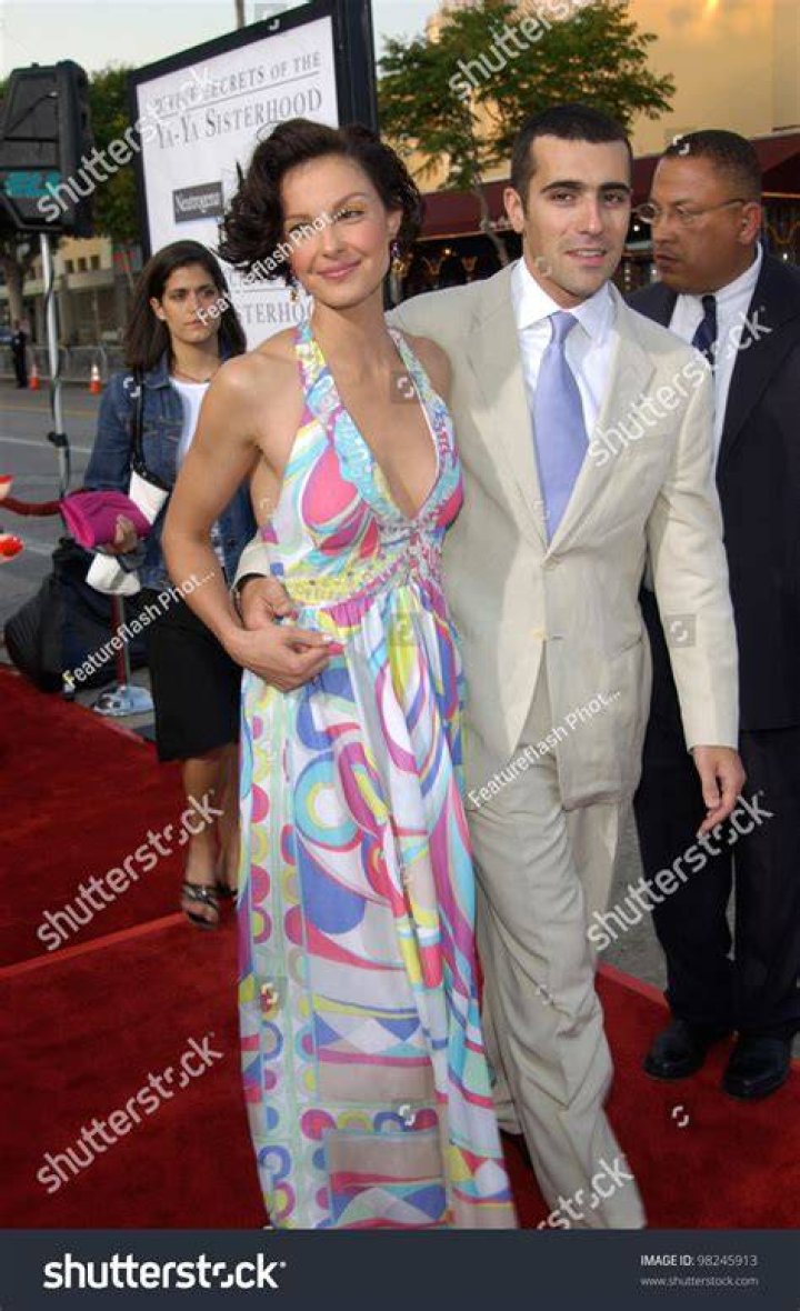 Ashley Judd's Marriage: Uncovering The Enigma