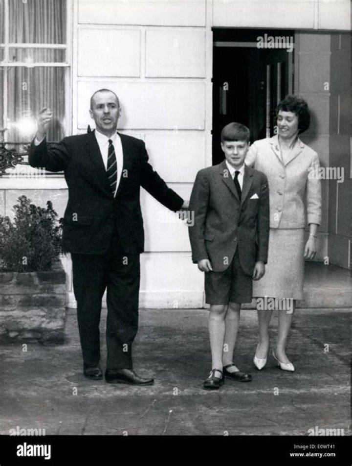 Avril 04, 1964 Greville Wynne arrive &agrave; son domicile de Chelsea