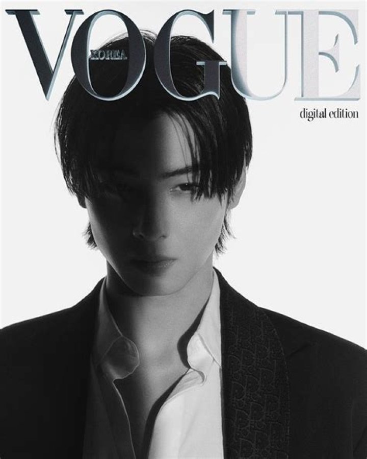 Cha EunWoo For VOGUE Korea Magazine December Issue BehindtheScene