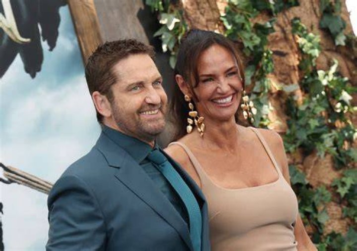 Gerard Butler and stunning girlfriend Brown step out for lunch