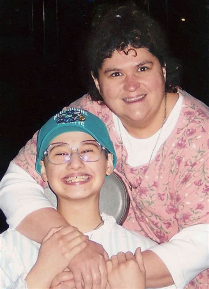 Gypsy Rose Blanchard Can&rsquo;t Contact Ex Who Killed Mom as Condition of Parole