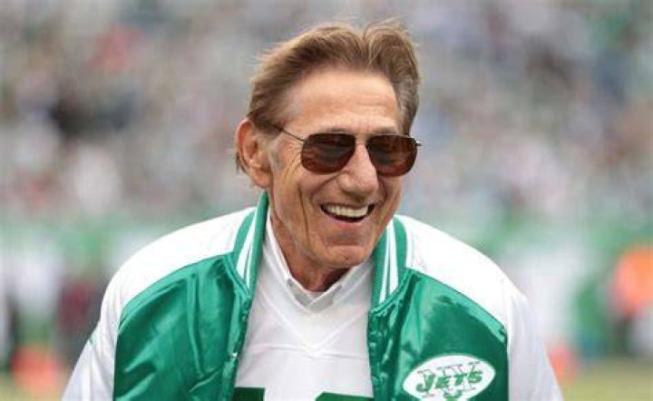Joe Namath Net Worth How &ldquo;Broadway Joe&rdquo; Raked in the Cash Fanbuzz