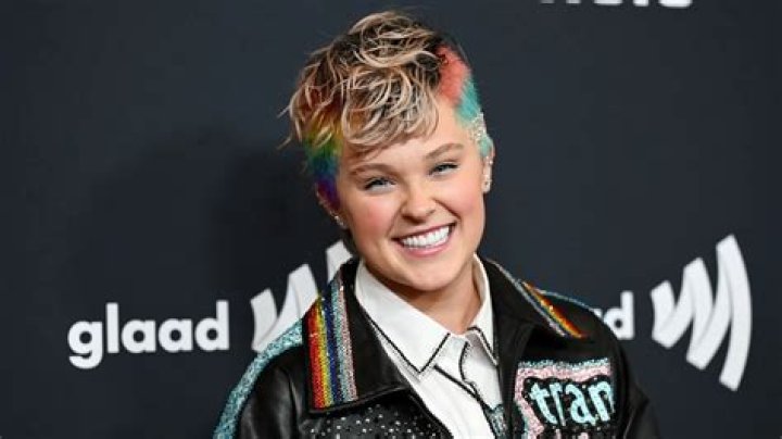 JoJo Siwa Can't Stop Gushing Over How Happy She Is Since Coming Out