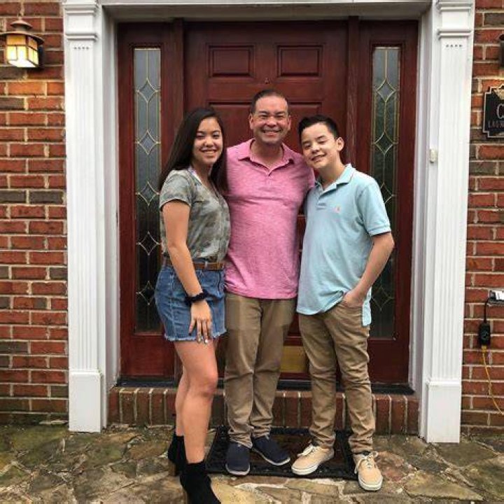 Jon Gosselin celebrates his, Kate's sextuplets' 19th birthday
