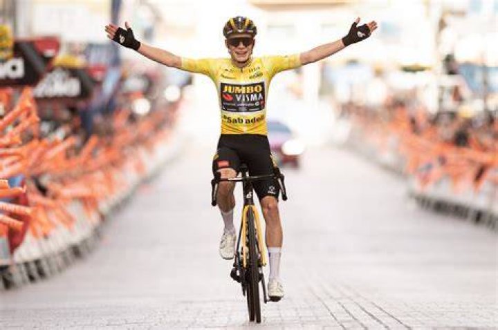 Jonas Vingegaard Height In Feet: Standing Tall In The World Of Cycling