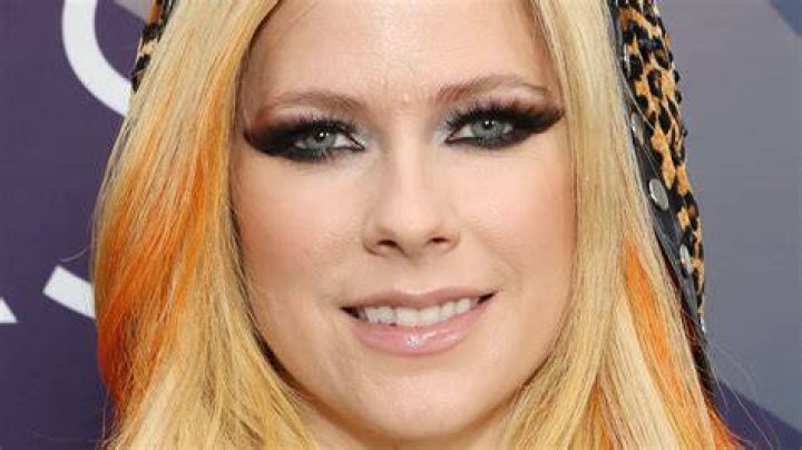 Know More About: Avril Elizabeth Kroeger