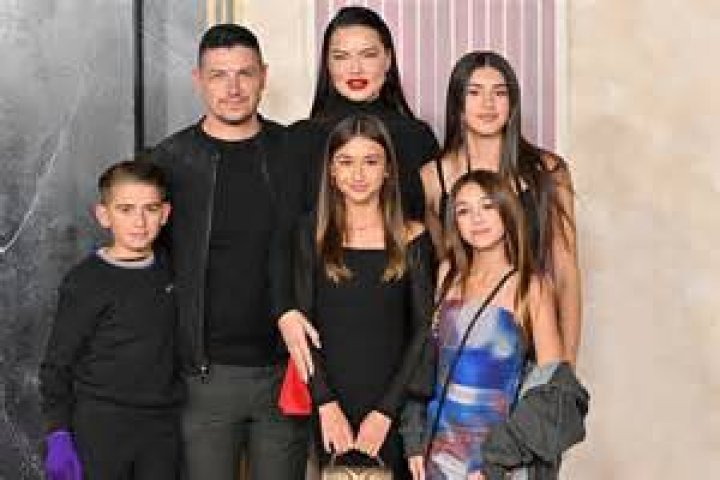 Meet Adriana Lima's Stunning Daughter: A Legacy Of Beauty