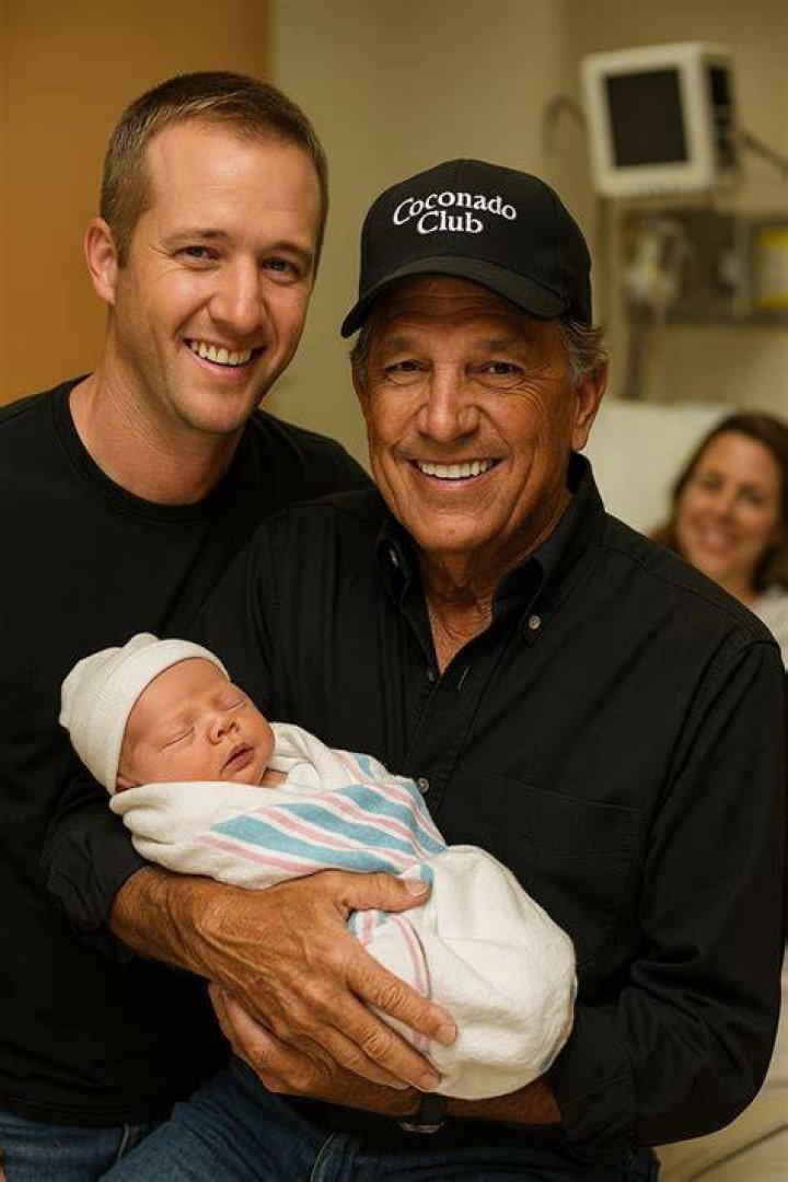 Meet Tom Hank&rsquo;s newest grandchild (photos)