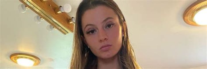 Milanmirabellaa / milan_mirabella leaked nude photo from OnlyFans and