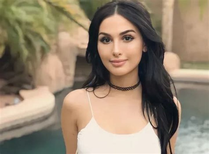 Picture of Alia Shelesh