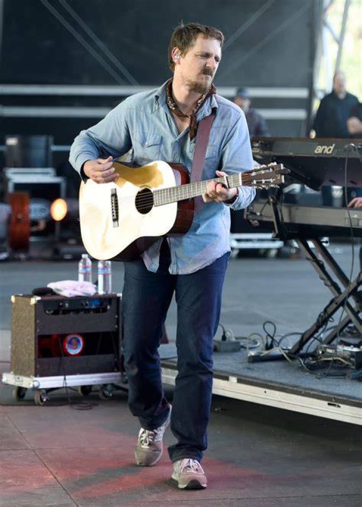 Sturgill Simpson is &ldquo;done&rdquo; with his label Elektra Records