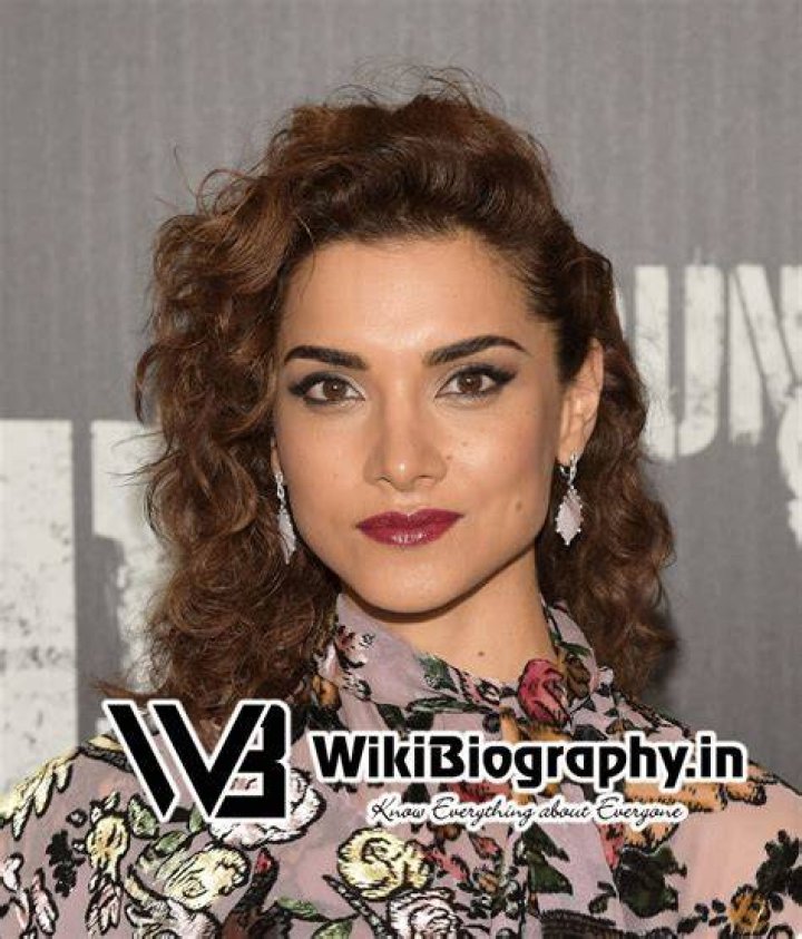 The Ultimate Guide To Amber Rose Revah: Life, Career, And Beyond