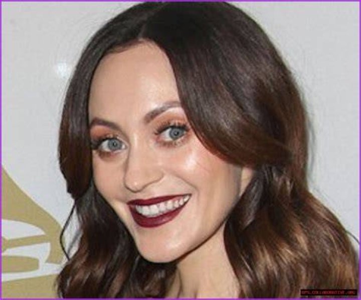 The Ultimate Guide To Sarah Urie: Biography And Music Journey