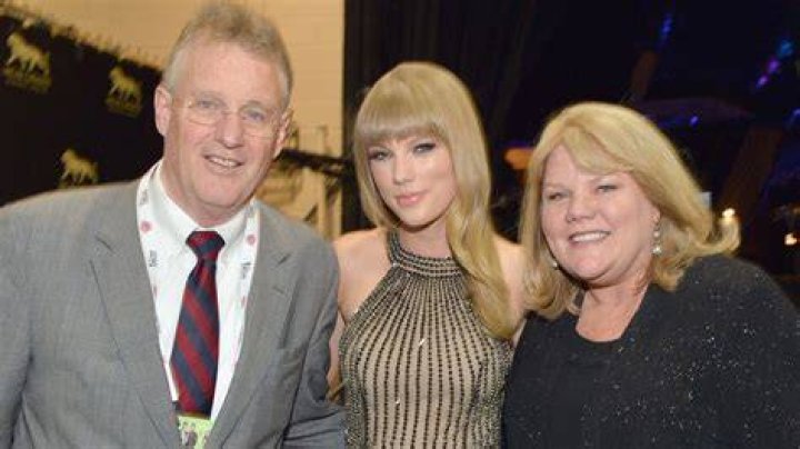 Uncovering The Truth: Did Taylor Swift's Parents Go Through A Divorce?