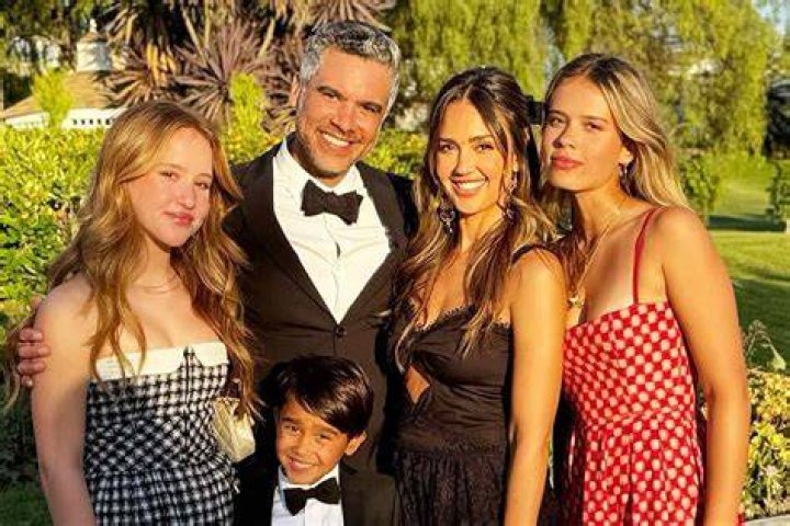 Unveiling The Secrets Of Jessica Alba's Family: Discoveries And Insights