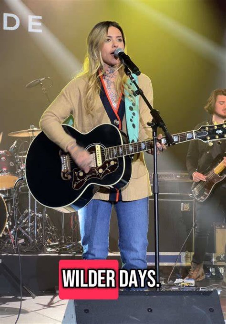 Wade Wilder Days (Music Video and Lyrics)