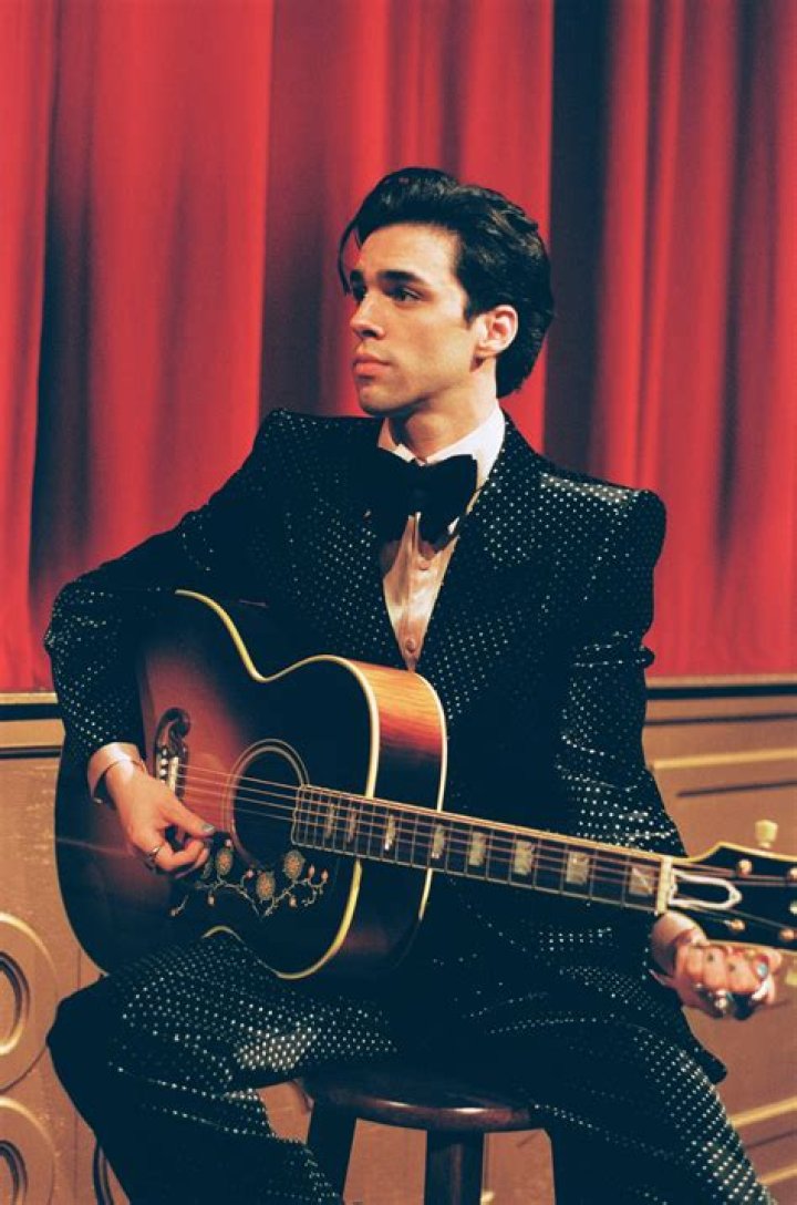 Who is Stephen Sanchez (Singer)? Wiki Birthday, Weight, Height, Songs
